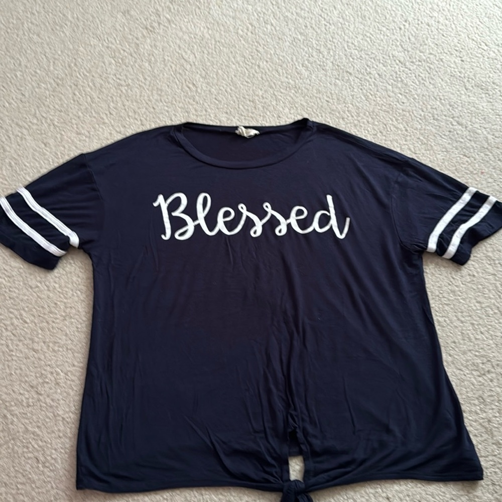Dirtee Laundry navy and white t-shirt.